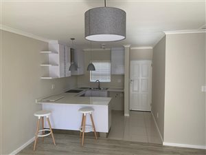 2 Bed Townhouse in Gordons Bay Central