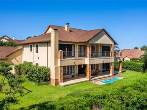 4 Bed Townhouse in Clifton Hill Estate