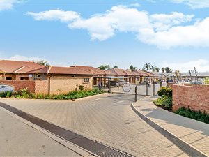 2 Bed Apartment in Wilgeheuwel
