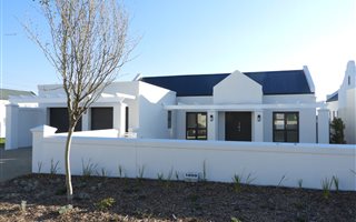 3 Bedroom House in Croydon Olive Estate