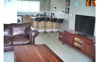 2 Bedroom Apartment in Tinley Manor Beach