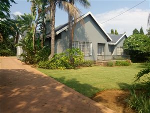 4 Bed House in Meyerspark