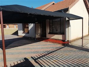 2 Bed House in Lethlabile