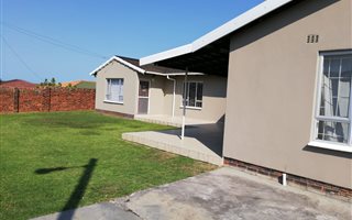 3 Bedroom House in Sea View