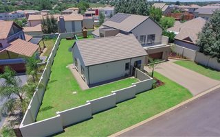 4 Bedroom House in Raslouw Glen