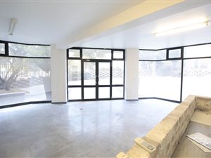 331 m² Industrial space in Halfway House