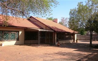 3 Bedroom House in Adamayview