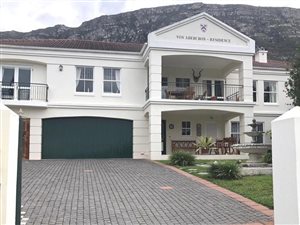 5 Bed House in Hermanus Heights