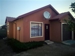 3 Bed House in Lakeside