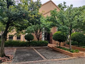 1040 m² Commercial space in Pretoria Central