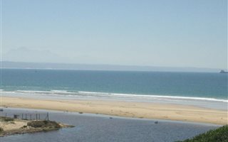 2 Bedroom House in Diaz Beach