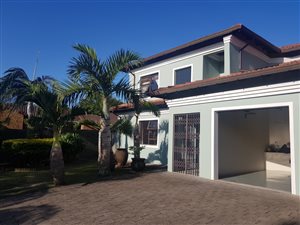 4 Bed House in Meerensee