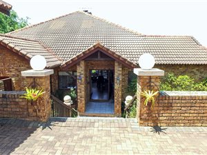 3 Bed House in White River Country Estate
