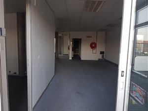 173 m² Commercial space in Secunda
