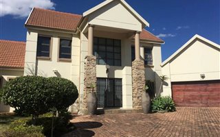 4 Bedroom House in Brooklands