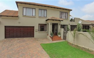 3 Bedroom House in Thatchfield