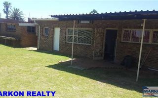 3 Bedroom House in Lodeyko