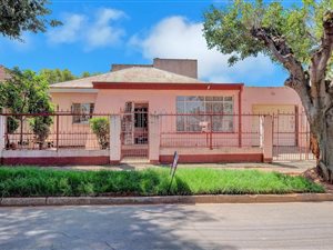 5 Bed House in Malvern