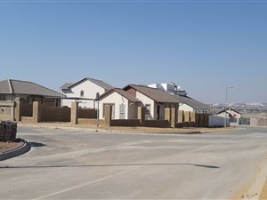 2 Bed House in Blue Hills
