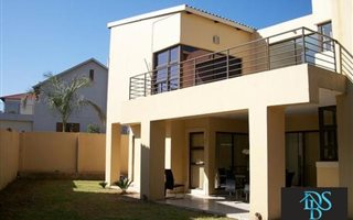 4 Bedroom Cluster in Dainfern
