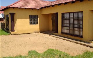 3 Bedroom House in Sebokeng Zone 6