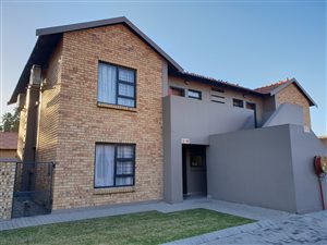 2 Bed Townhouse in Newmarket Park