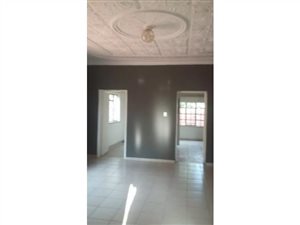 3 Bed House in Lombardy East