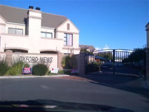 2 Bed Apartment in Somerset West Central