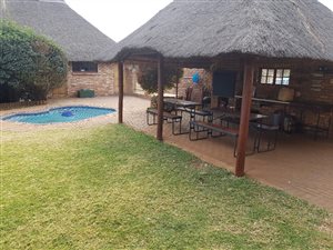 8 Bed House in Kameeldrift East