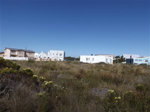 818 m² Land available in Bettys Bay