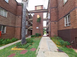 2.5 Bed Apartment in Laudium
