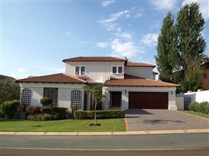 3 Bed House in Blue Valley Golf Estate