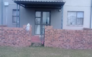 2 Bedroom Flat in Madadeni