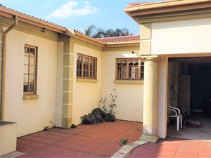 4 Bed House in Hazel Park