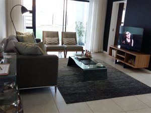 3 Bed Apartment in Modderfontein