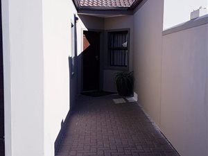 3 Bed House in Protea Heights