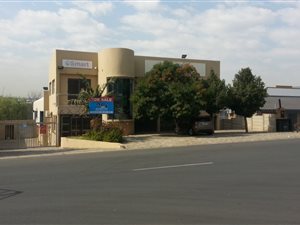 800 m² Industrial space in Strydompark