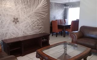 3 Bedroom Townhouse in Doornpoort and surrounds