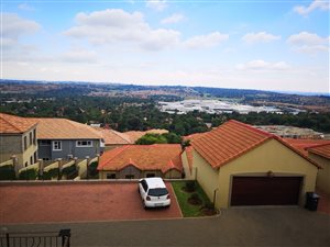 3 Bed Townhouse in Allens Nek