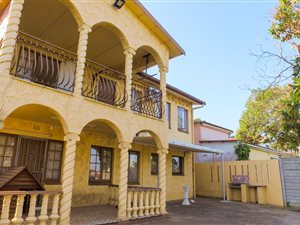 7 Bed House in Greenwood Park