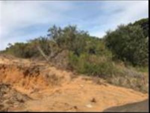 449 m² Land available in Beacon Bay