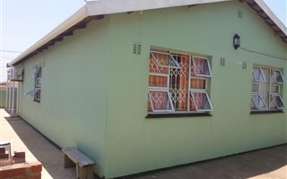 3 Bedroom House in Isipingo