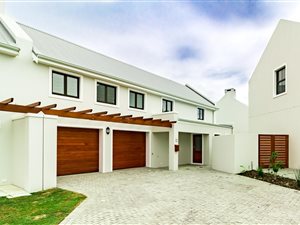 3 Bedroom House in Graanendal