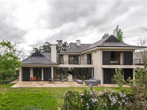 4 Bed House in Pearl Valley