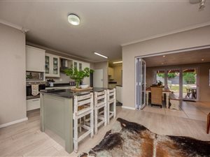 4 Bed House in Amandelrug