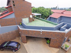 4 Bed House in Parkrand