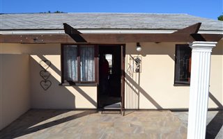2 Bedroom House in Morgenster