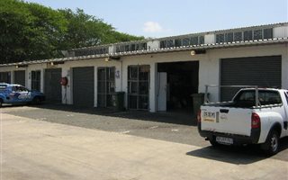 89 m² Industrial space in Briardene