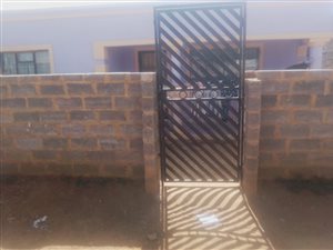 2 Bed House in Finetown
