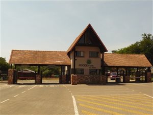 926 m² Land available in Kameelfontein and surrounds